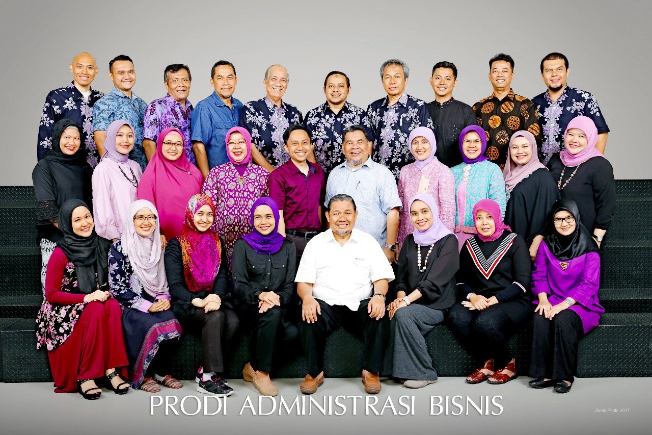 dosen dan staff pengajar prodi S1 Adbis Telkom University