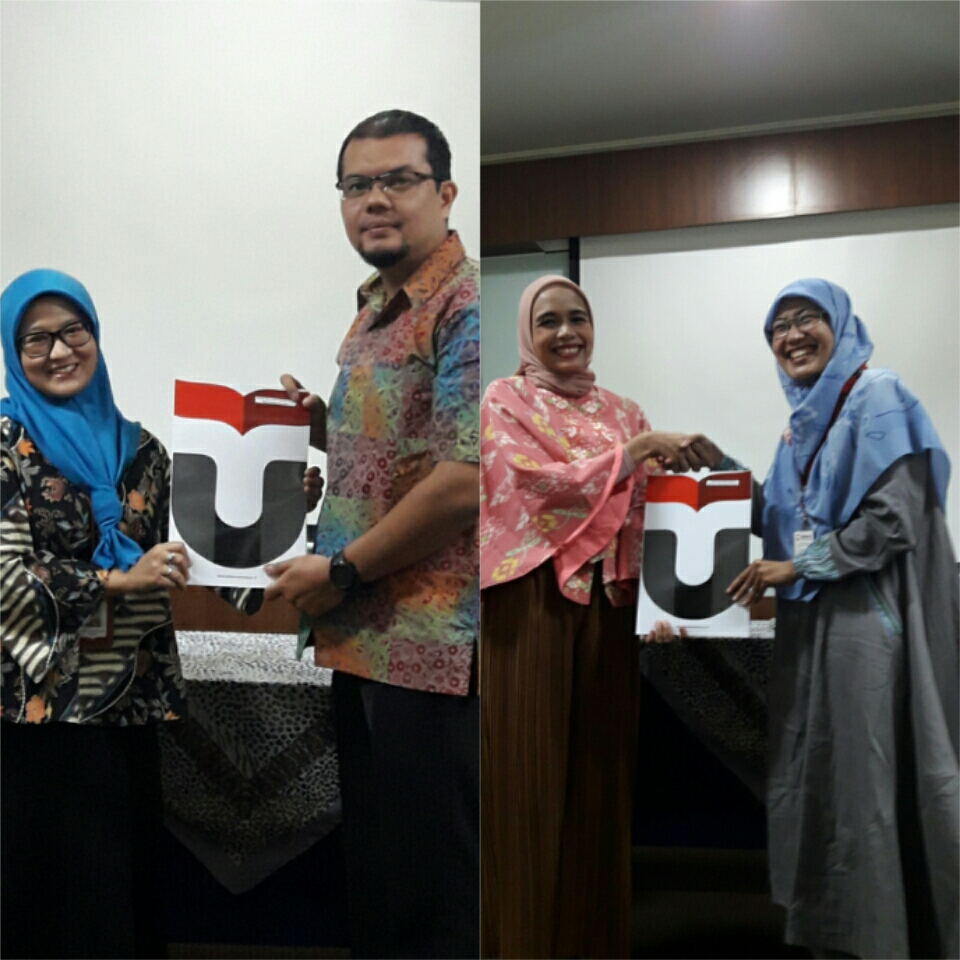 Serah Terima Jabatan Kaprodi dan Sekprodi Administrasi Bisnis