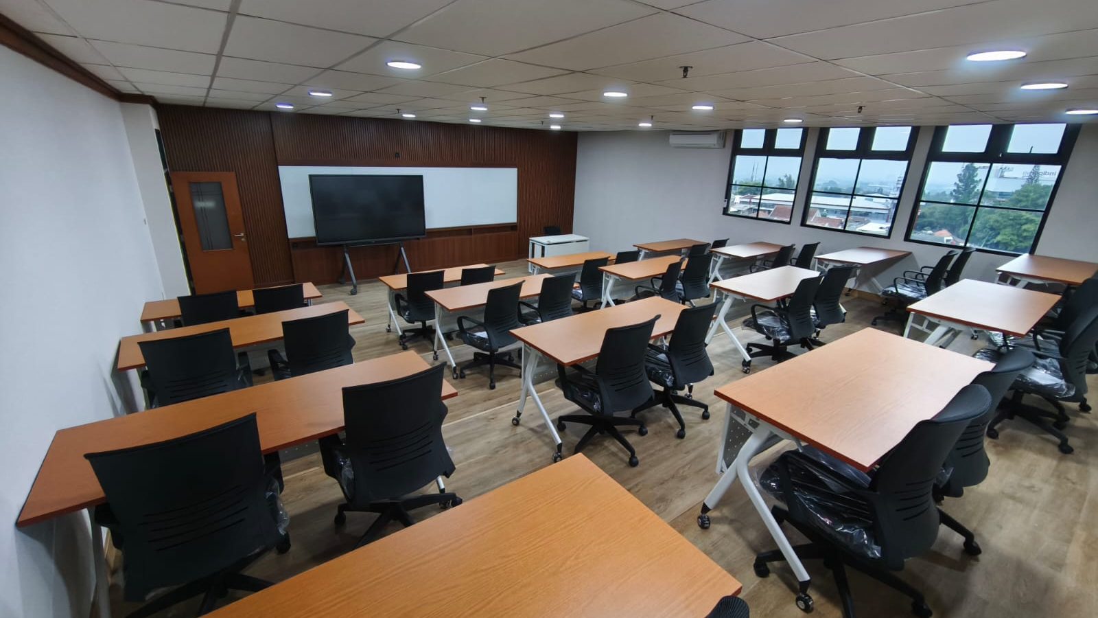 0b8f3123-ed34-4ebd-bc55-27d1f36797aa 0b8f3123-ed34-4ebd-bc55-27d1f36797aa